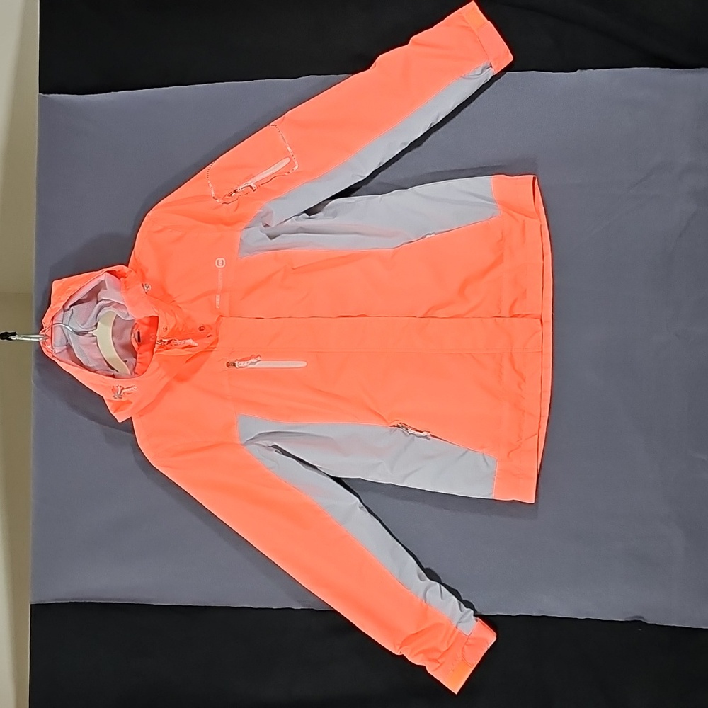 Free Country Pink and Gray Ski Jacket with Hood and Insulation